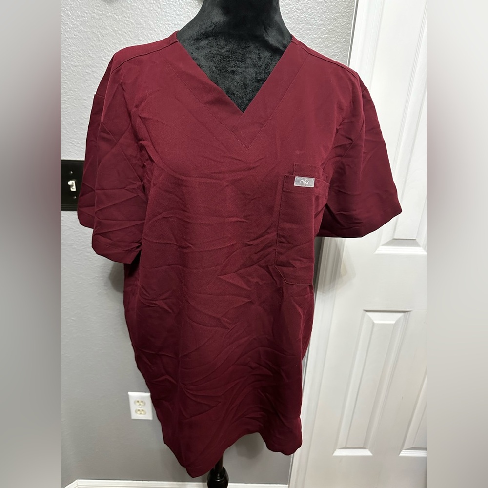 Figs Maroon Technical Set Pant and Top Size M